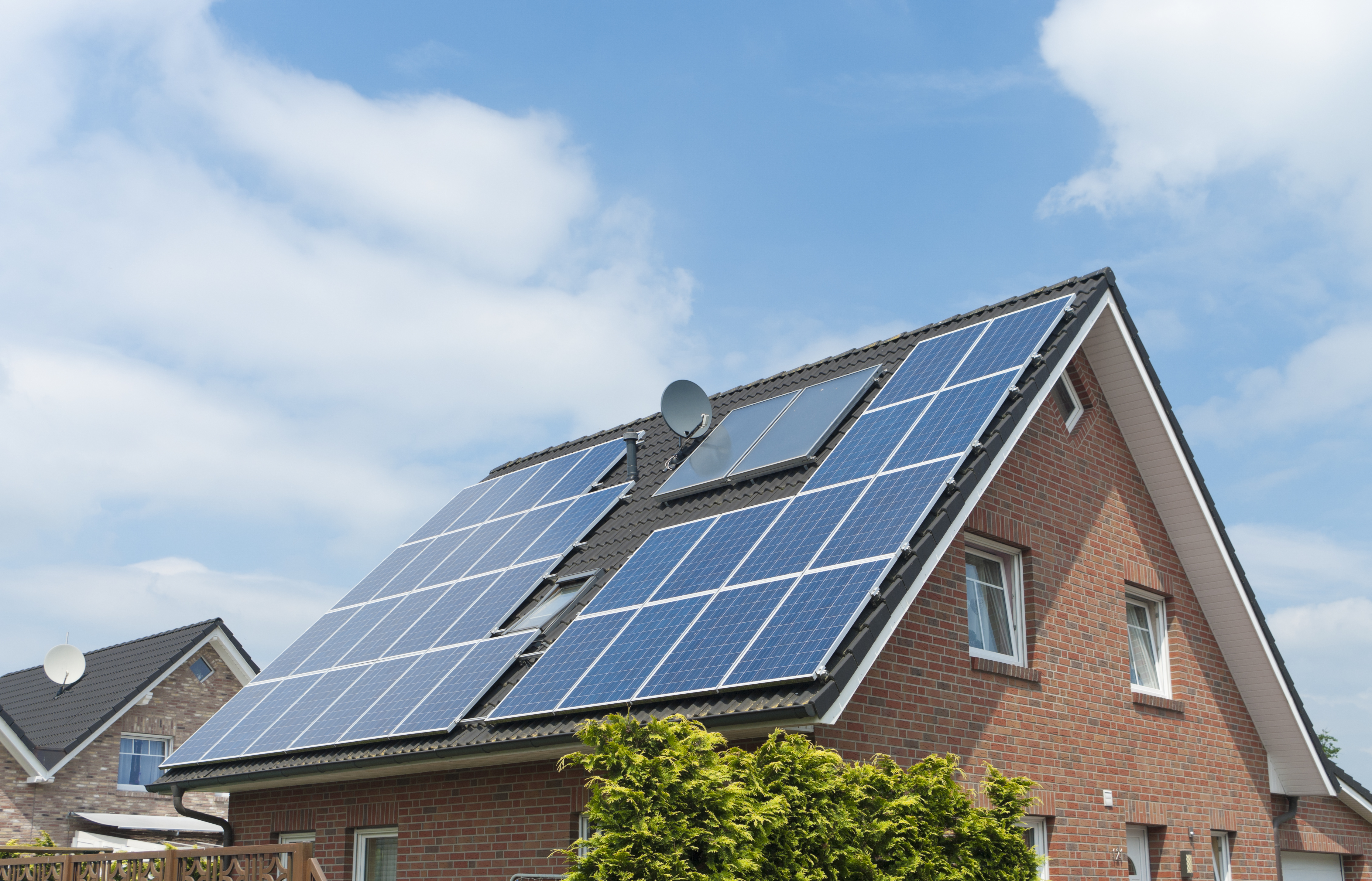 Home Buyers Become Wary of Taking on Solar  Panel  Leases 